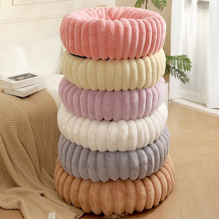 Plush Ribbed Round Pet Bed - Cream